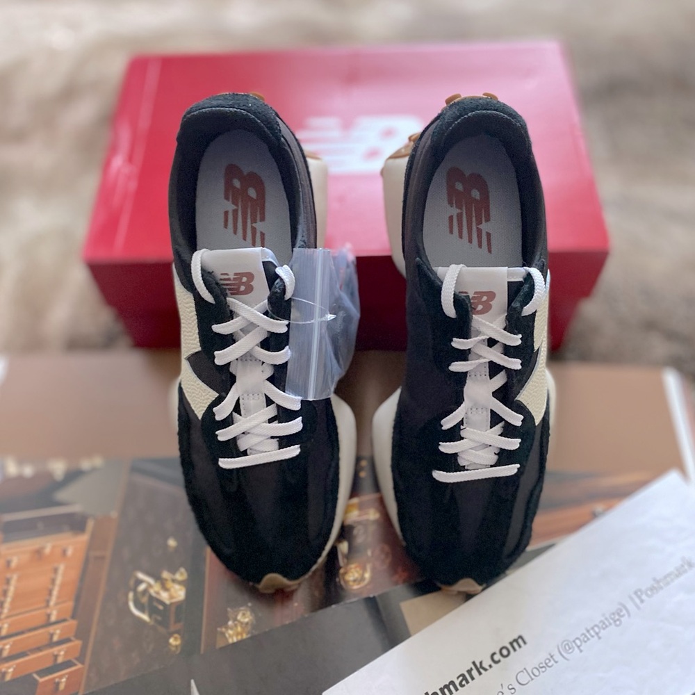 New Balance Women's Black and Cream Retro-Style Sneakers - Picture 7 of 16